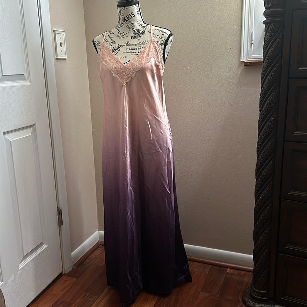 Inc.Satin ombré nightgown